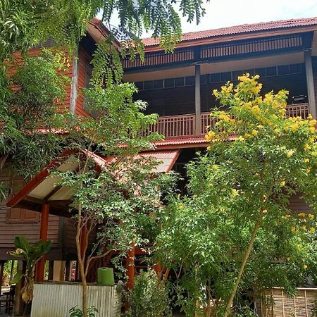 Baan Lotus Guest House Ayutthaya Eksteriør bilde