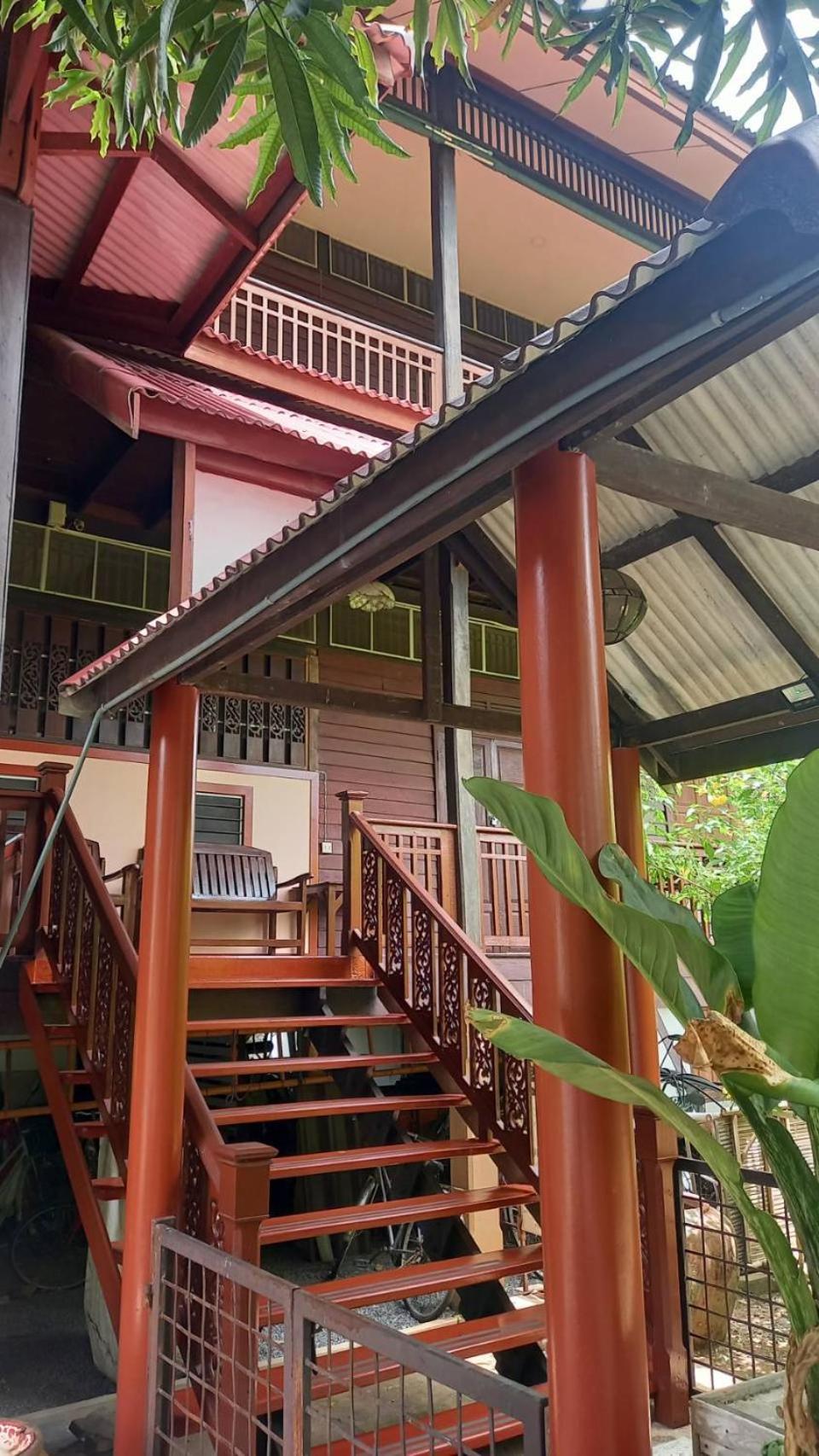 Baan Lotus Guest House Ayutthaya Eksteriør bilde